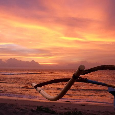 Arnalaya Beach House Canggu Buitenkant foto